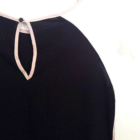 MASSIMO Sleeveless Two Tone Blouse with tipping - Picture 4 of 9